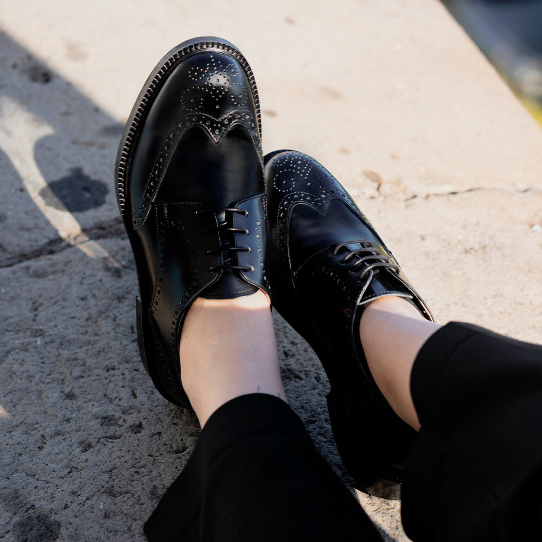 Damen-Oxfords aus gebürstetem Leder – Schwarz