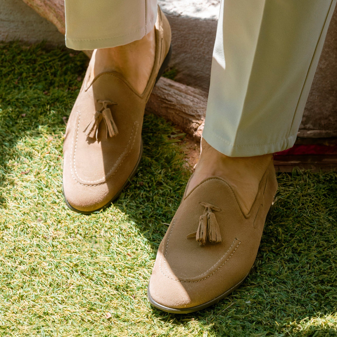Loafer mit Schleife aus Wildleder – Taupe