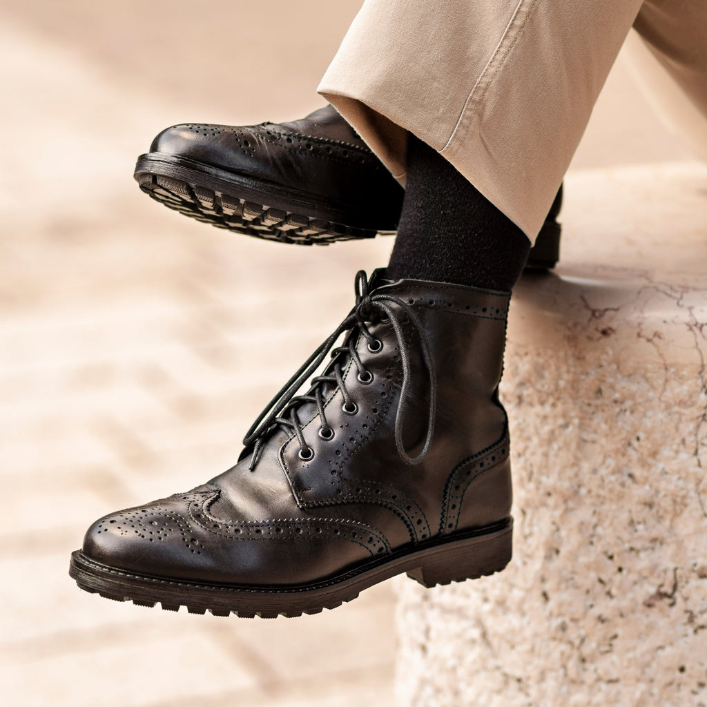 Verzierte Lederstiefeletten - Schwarz